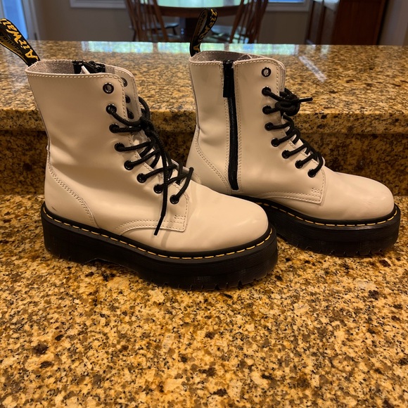 Dr Doc Martens White Leather Platform Jadon Boots Women’s 8 Barely Worn - Picture 2 of 10